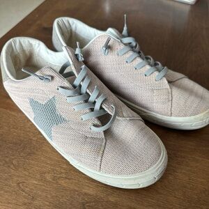 SIZE 9.5  Vintage Havana Star Fly Salmon Multi Knit Sneakers